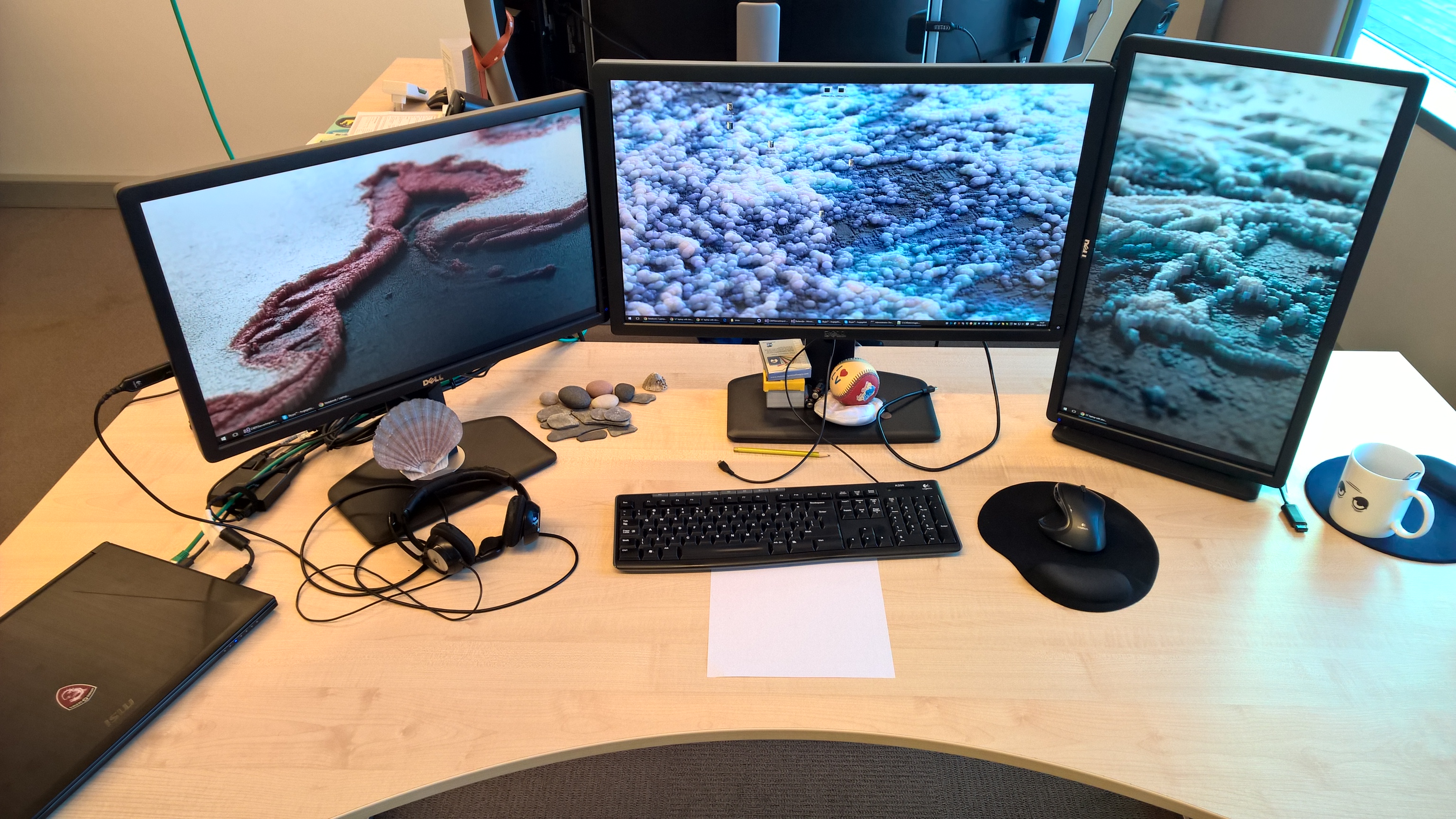 3 external screens